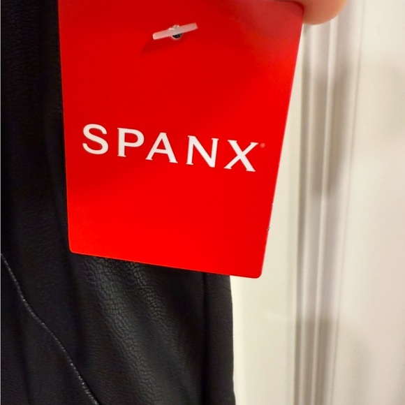 Spanx Faux Leather Fitted Dress Luxe Black Size Small NWT - Picture 7 of 9